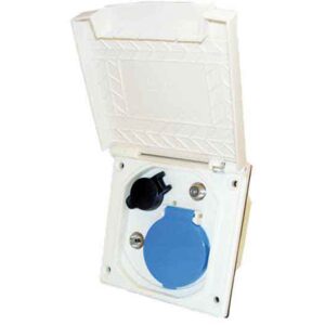 PRESA ESTERMA C/COPERCHIO TRIPLA CEE-12V ANTENNA TV/SAT